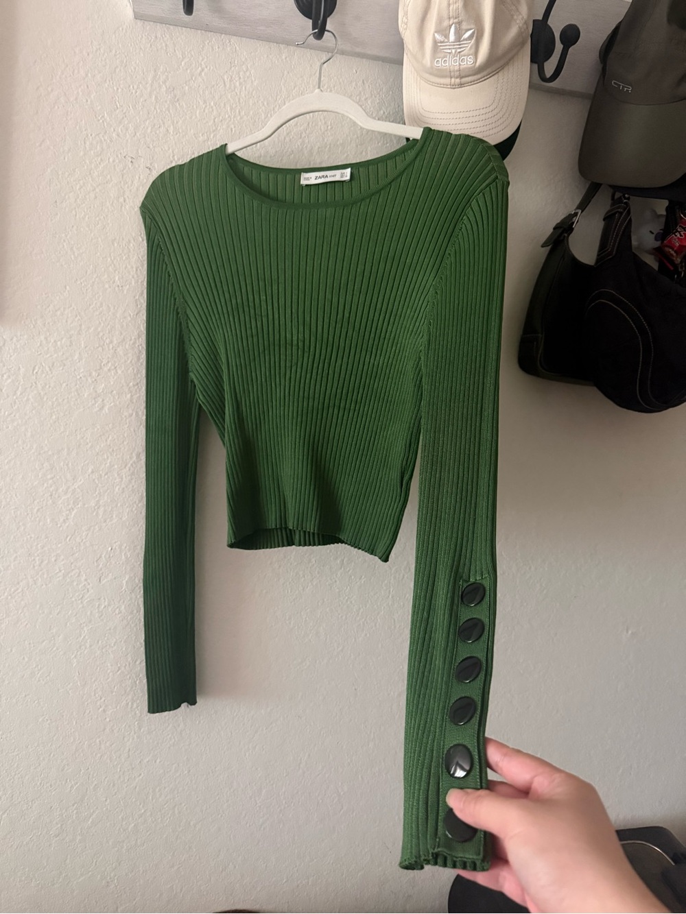 Zara Forest Green Ribbed Long-Sleeve Crop Top with Sleeve Buttons